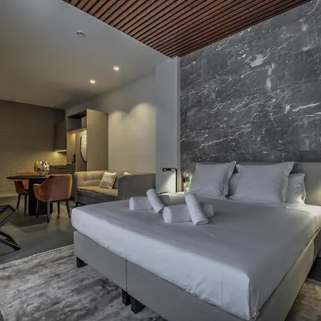 Tq 10 Boutique Aparthotel 3*